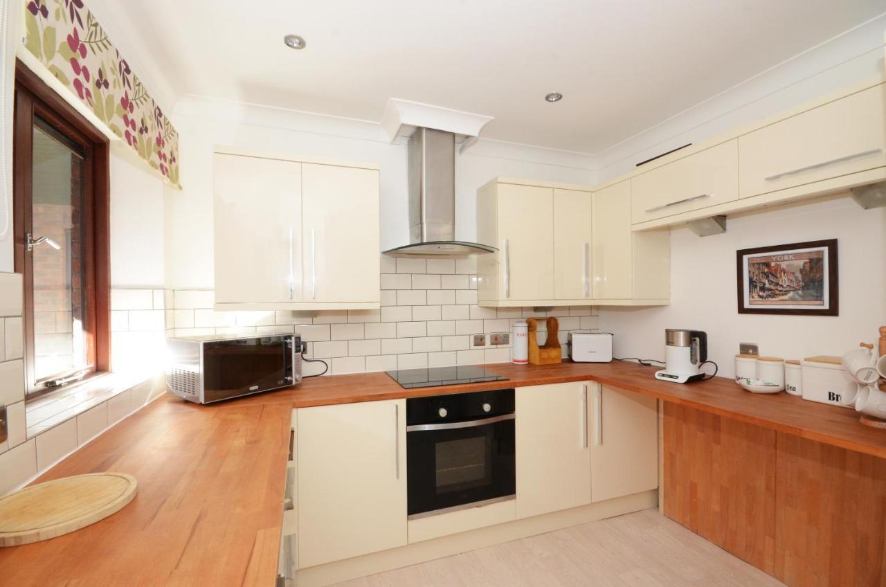 Apartment 5 In York Bagian luar foto