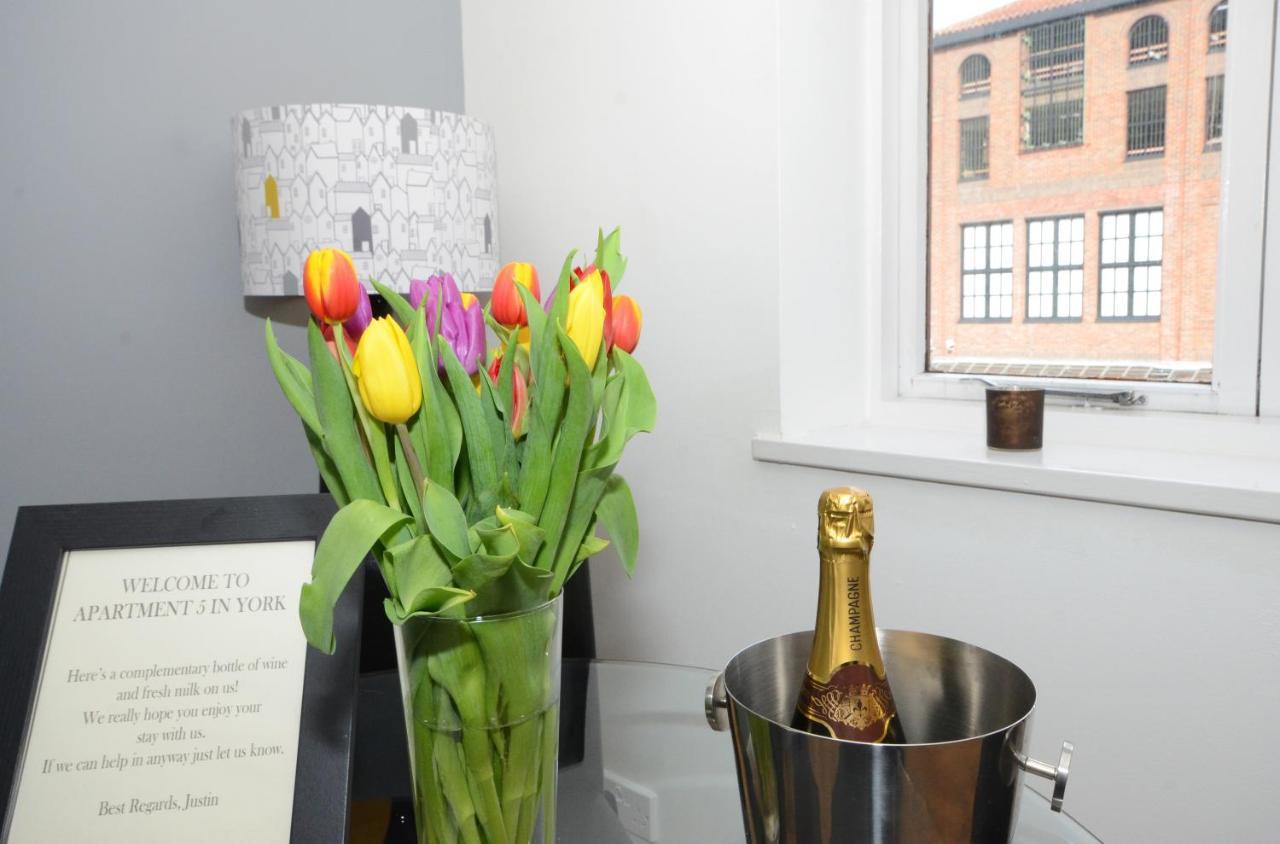Apartment 5 In York Bagian luar foto
